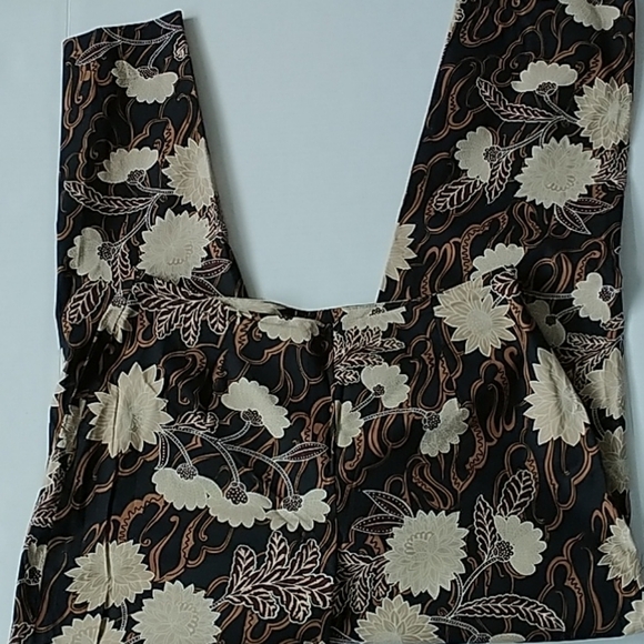 Kathie Lee Summer Brown Flowers Ankle Pants  Sz 6 - Picture 5 of 8